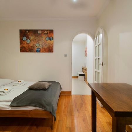 Stylish 2 Bedroom Apartment Morsztynowska Street Краків Екстер'єр фото