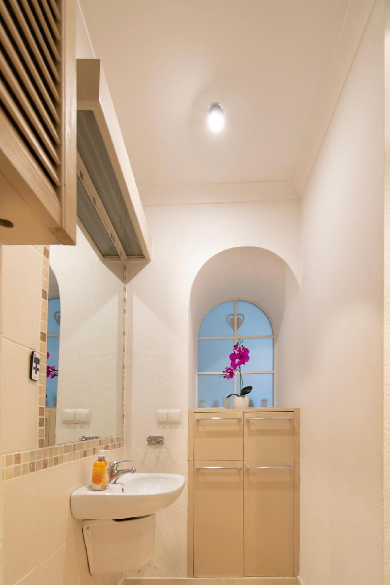 Stylish 2 Bedroom Apartment Morsztynowska Street Краків Екстер'єр фото